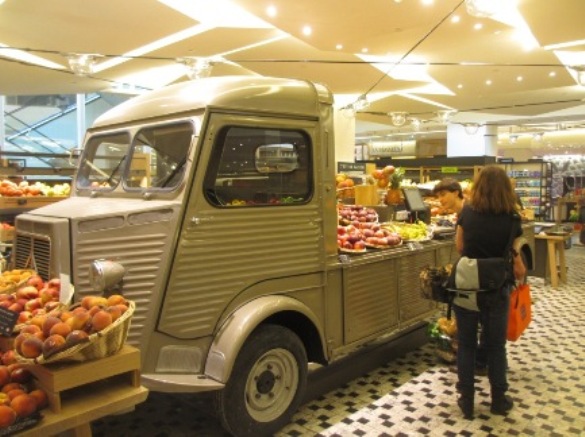 フランス　ボンマルシェ食品館０１