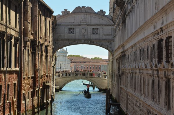 ヴェネツィアため息橋i