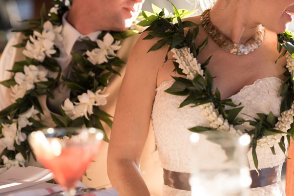 ハワイの結婚式に欠かせないレイ
