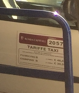 空港からローマ市内までは一律料金です
