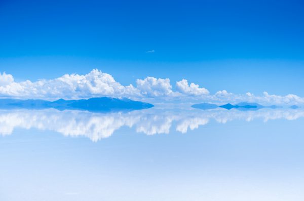 雨季は水鏡が見られるシーズン