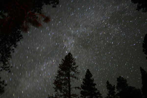 明かりは最低限にして夜空を満喫