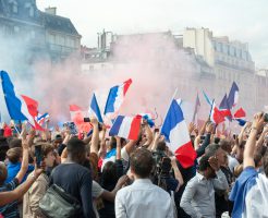 サッカー試合観戦後の帰り方