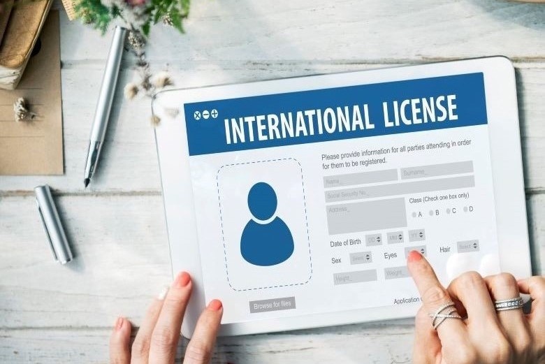 国際運転免許証