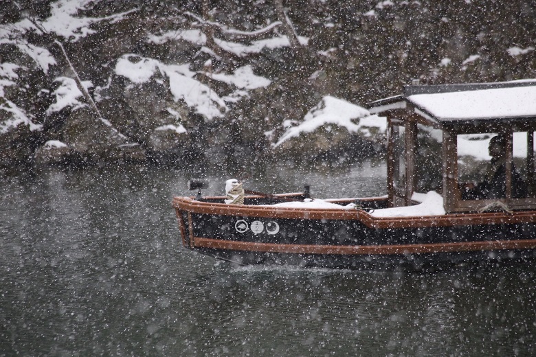 冬の送迎船