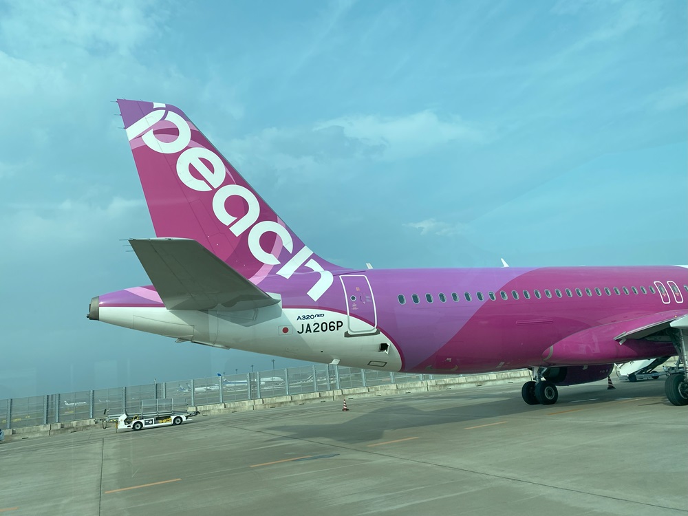 石垣空港に到着したPeach（ピーチ）