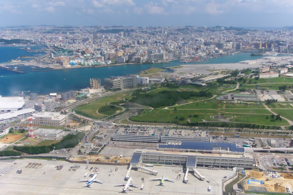 那覇市街空撮