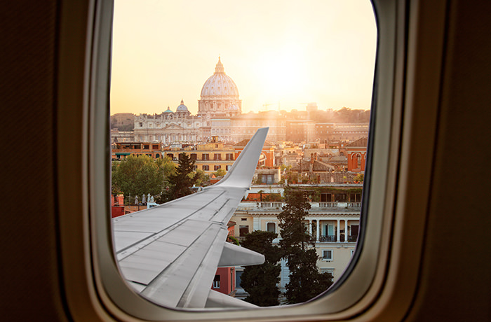 イタリアまでの航空便