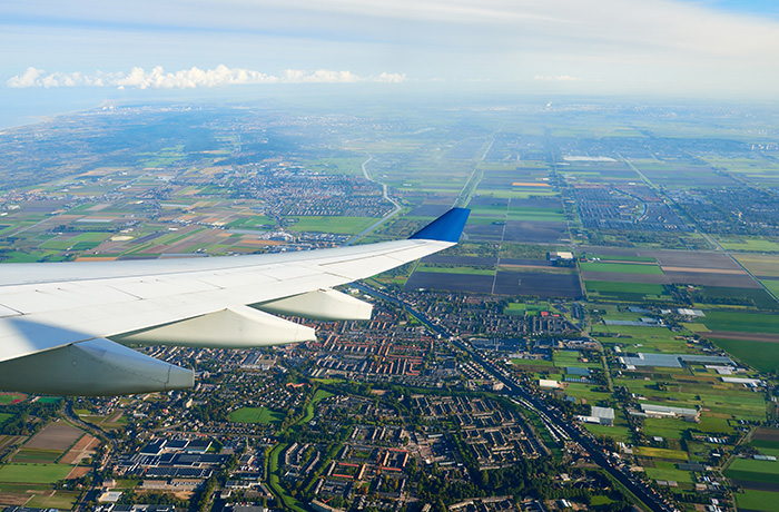 オランダへの航空便